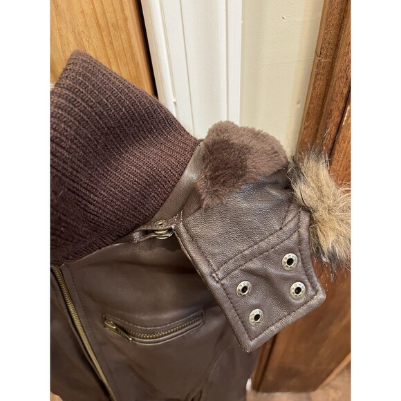 EMU Australia 100% Sheepskin Brown Leather Vest Size SMALL - Picture 11 of 16